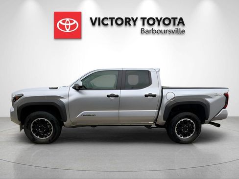 New 2025 Toyota Tacoma TRD Off-Road AWD/4WD image 6