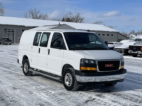 Used 2024 GMC Savana 2500 w/ Driver Convenience Package image 36