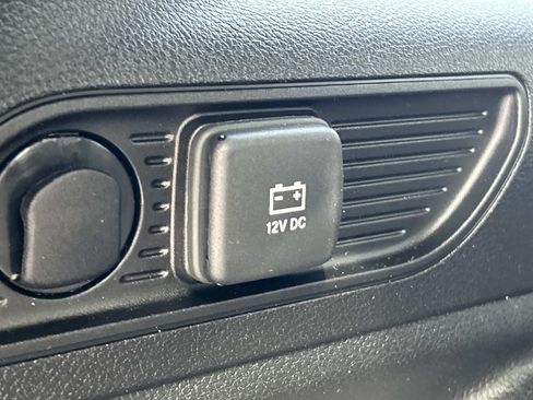 Used 2023 Jeep Grand Cherokee Limited AWD/4WD image 14