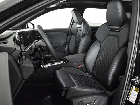 Certified 2025 Audi SQ6 e-tron Prestige w/ Black Optic Package image 17