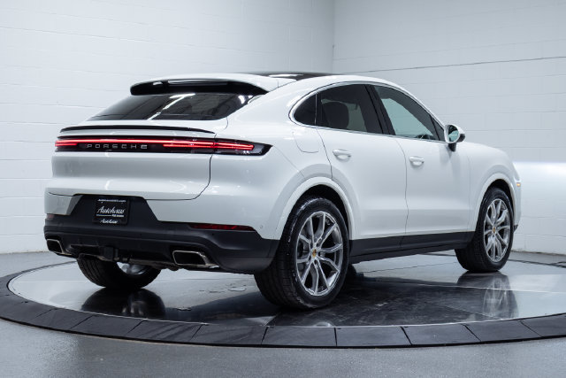 Used 2024 Porsche Cayenne Coupe AWD/4WD image 10