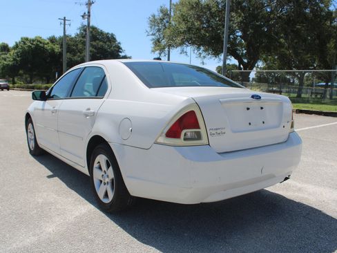 Used 2009 Ford Fusion SE FWD image 6