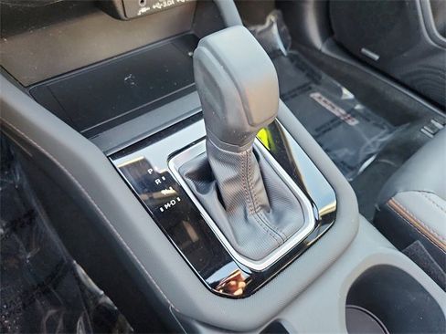 Used 2025 Subaru Forester Sport image 18