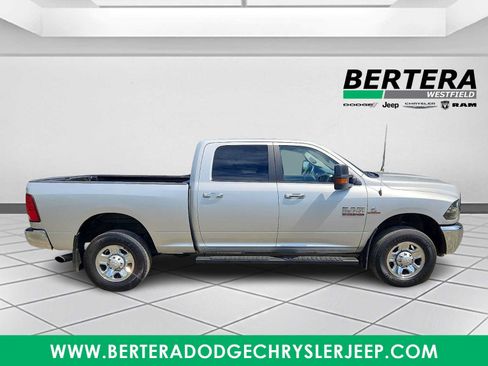 Used 2014 RAM 2500 SLT AWD/4WD image 7