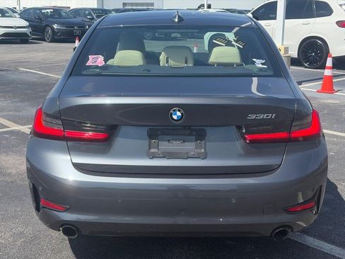 Used 2021 BMW 330i Sedan w/ Premium Package RWD image 3