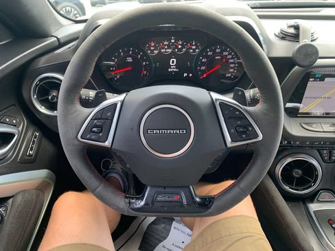 Used 2018 Chevrolet Camaro ZL1 RWD image 8