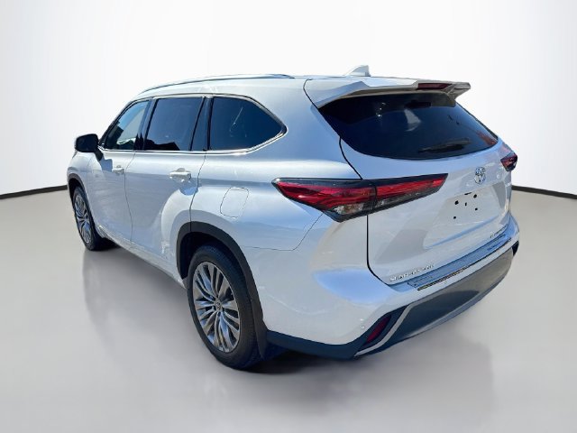 Used 2021 Toyota Highlander Platinum AWD/4WD image 5