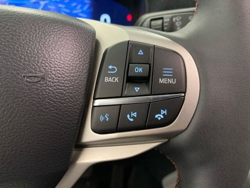 New 2025 Ford Explorer Active w/ Active Comfort Package image 44