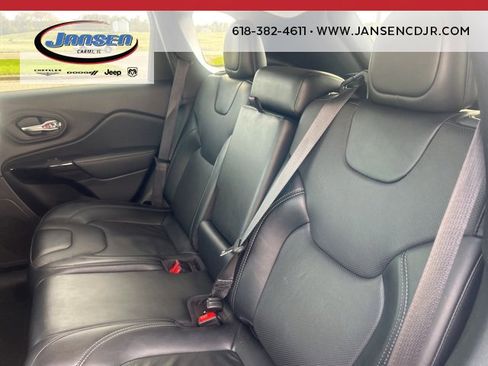 Used 2023 Jeep Cherokee Altitude Lux image 29