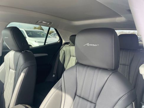 New 2026 Buick Envision Avenir image 22