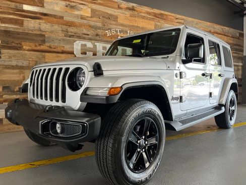 Used 2022 Jeep Wrangler Unlimited Sahara AWD/4WD image 62