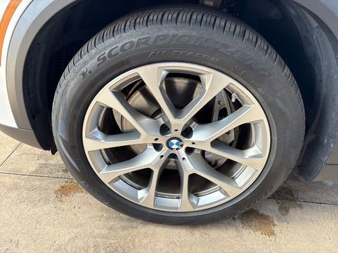 Used 2021 BMW X5 xDrive45e image 26
