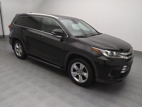 Used 2018 Toyota Highlander Limited image 11