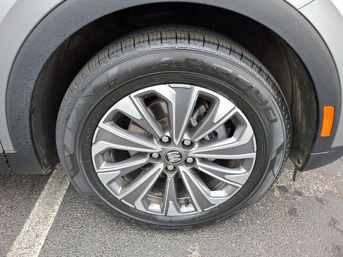 Certified 2024 Buick Envision Preferred image 9