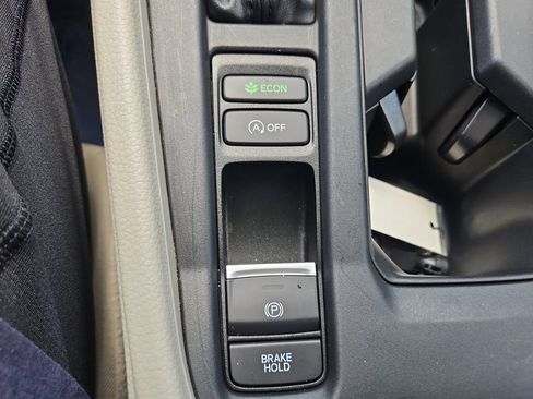 Certified 2023 Honda Accord LX image 16