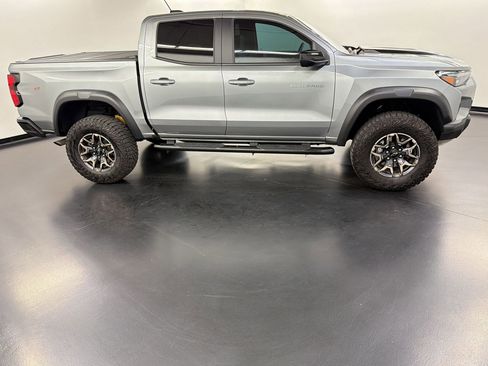 Used 2024 Chevrolet Colorado ZR2 w/ ZR2 Convenience Package III AWD/4WD image 8