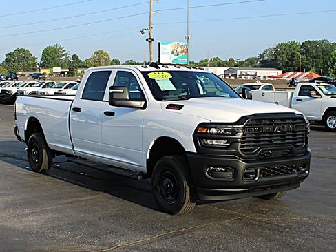 Used 2026 RAM 2500 Tradesman AWD/4WD image 2