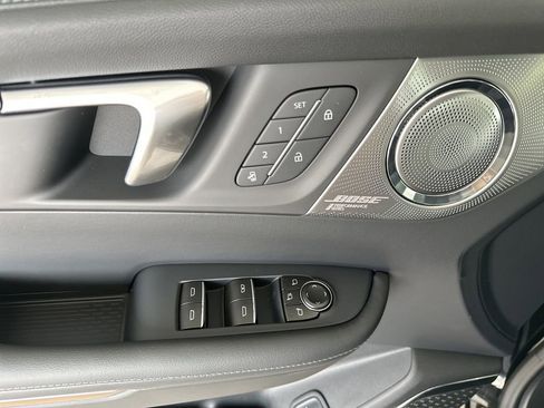 New 2026 Buick Enclave Avenir w/ Super Cruise Package FWD image 11