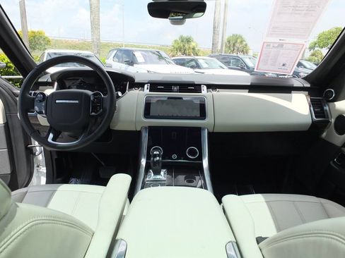 Used 2019 Land Rover Range Rover Sport HSE AWD/4WD image 23