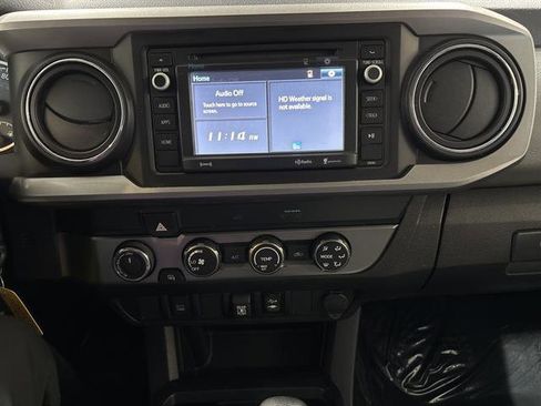 Used 2019 Toyota Tacoma SR5 image 10