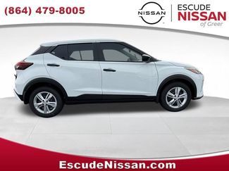 New 2025 Nissan Kicks Play S FWD video 2