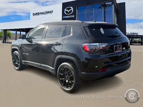 Used 2025 Jeep Compass Latitude w/ Altitude Special Edition image 4