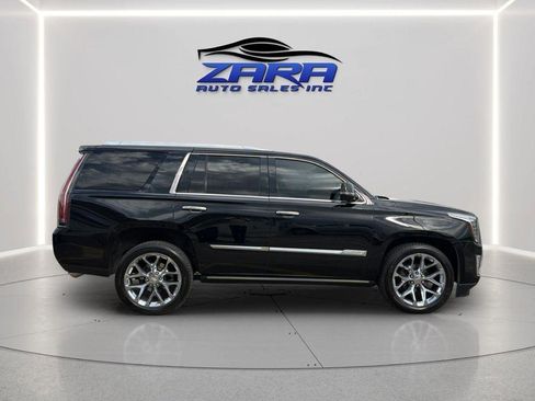Used 2017 Cadillac Escalade Platinum AWD/4WD image 8