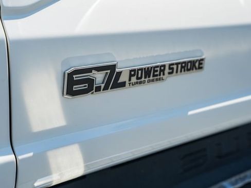 Used 2023 Ford F350 Lariat w/ Chrome Package AWD/4WD image 18