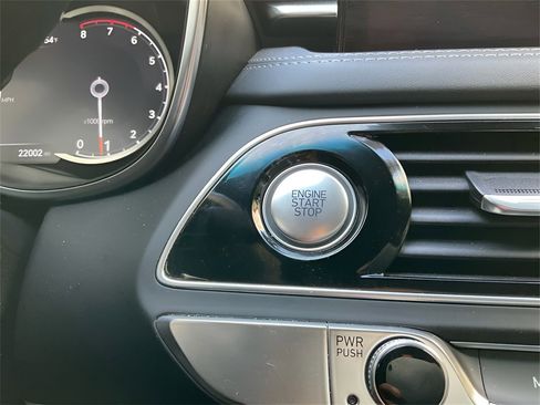 Used 2023 Genesis G70 2.0T image 25