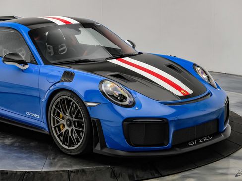 Used 2019 Porsche 911 GT2 RS RWD image 33
