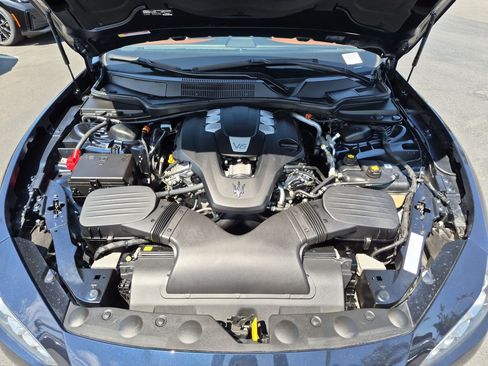 Used 2022 Maserati Ghibli GT RWD image 34