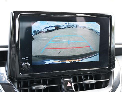 Used 2025 Toyota Corolla LE FWD image 23