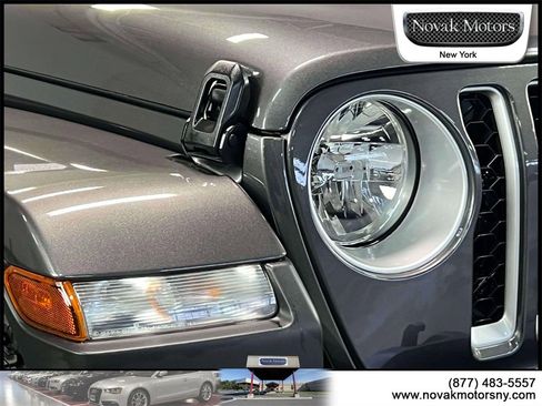 Used 2022 Jeep Wrangler Unlimited Sahara w/ Cold Weather Group image 10