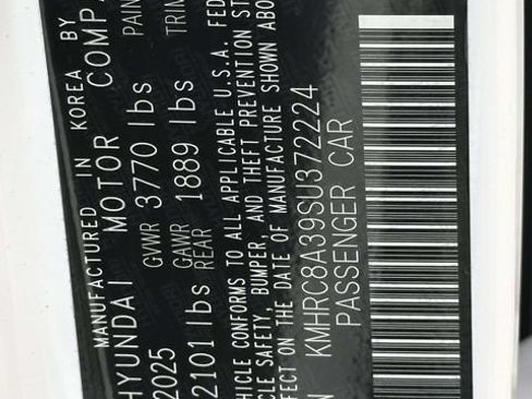 Used 2025 Hyundai Venue SEL FWD image 38