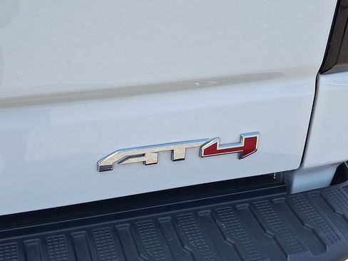 Used 2025 GMC Sierra 1500 AT4 w/ AT4 Premium Package AWD/4WD image 28
