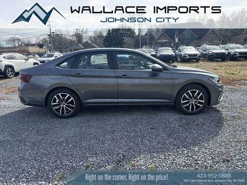 New 2026 Volkswagen Jetta SE image 1