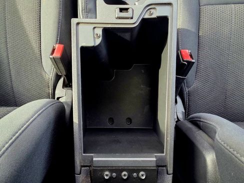 Used 2012 Jeep Liberty Sport image 27