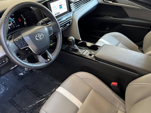 Certified 2025 Toyota Camry SE w/ Convenience Package FWD image 10