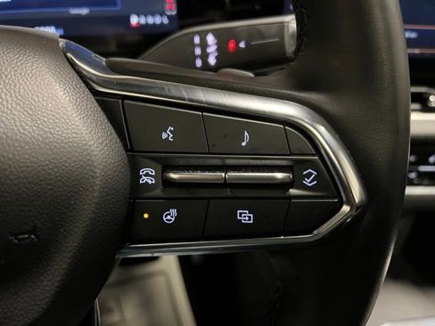 Used 2025 Chevrolet Equinox LT w/ Midnight Edition image 31