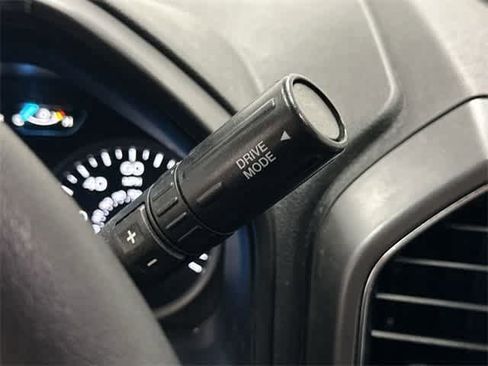 Used 2020 Ford F150 XLT image 24