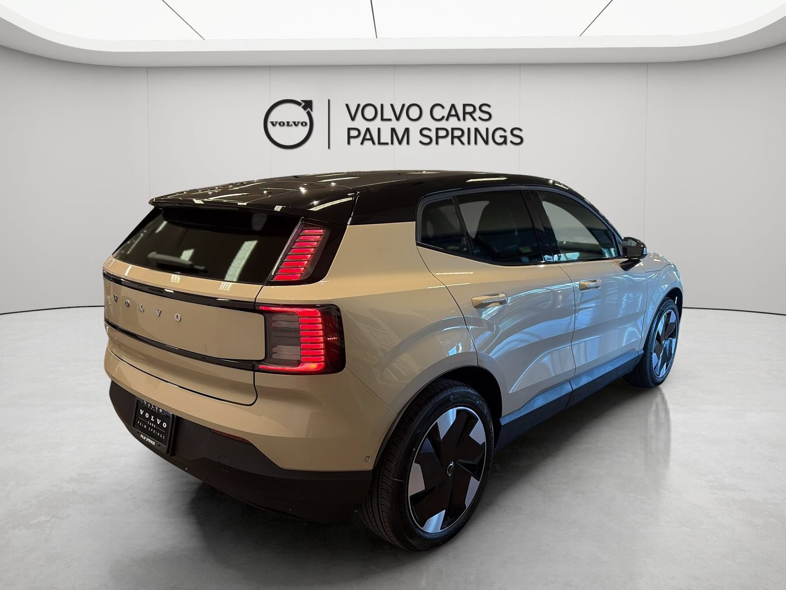 New 2026 Volvo EX30 Ultra w/ Protection Package Premier AWD/4WD image 4