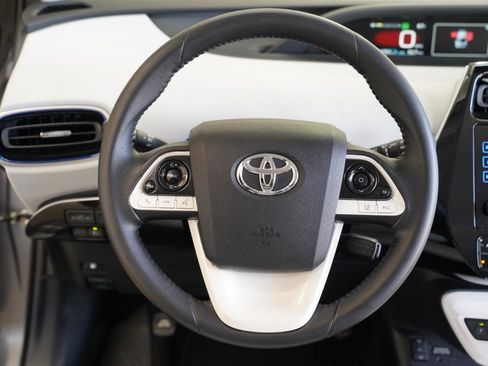 Used 2016 Toyota Prius Four Touring image 13