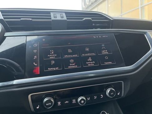 Used 2023 Audi Q3 2.0T Premium Plus image 25