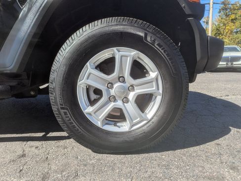 Used 2022 Jeep Wrangler Unlimited Sport image 48