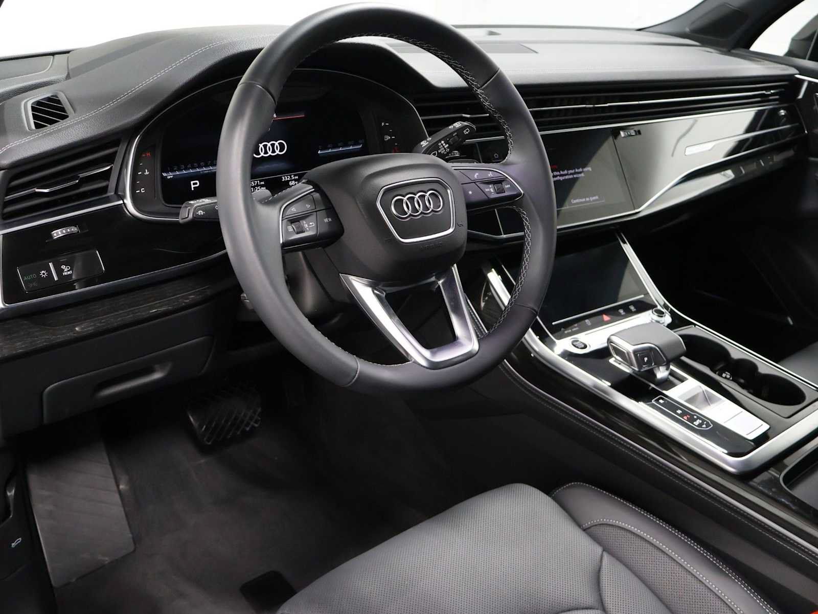 Used 2026 Audi Q7 3.0T Prestige w/ Prestige Package AWD/4WD image 4
