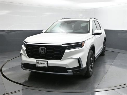 New 2025 Honda Pilot Touring image 30