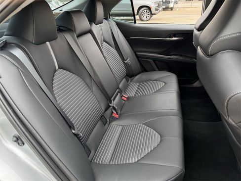 Used 2024 Toyota Camry SE image 26