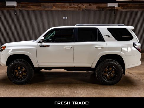 Used 2017 Toyota 4Runner TRD Off-Road Premium image 5