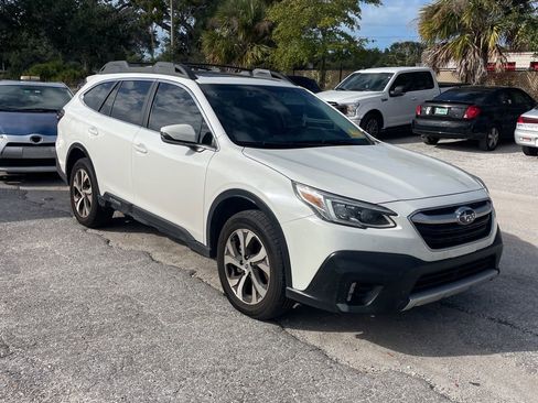 Used 2020 Subaru Outback Limited image 3