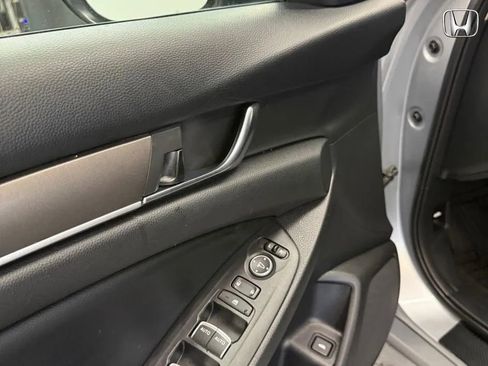 Used 2018 Honda Accord LX image 21